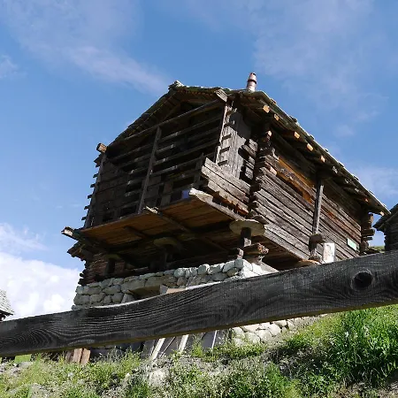 Chalet Les Mayens De La Forclaz